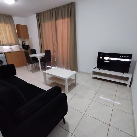 Polycarpou 48 Apartment Paphos Luaran gambar