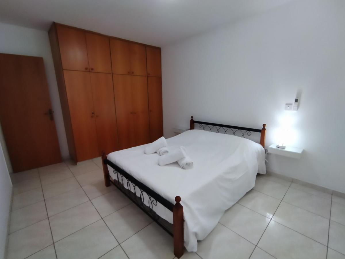 Polycarpou 48 Apartment Paphos Luaran gambar