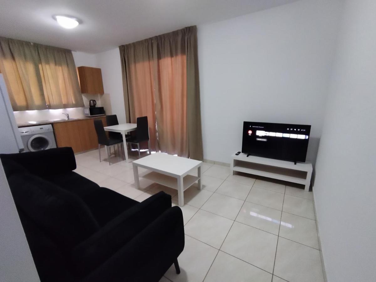 Polycarpou 48 Apartment Paphos Luaran gambar