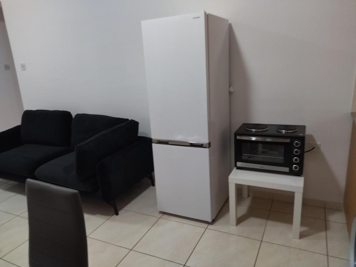 Polycarpou 48 Apartment Paphos Luaran gambar