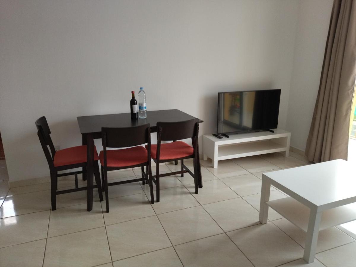 Polycarpou 48 Apartment Paphos Luaran gambar
